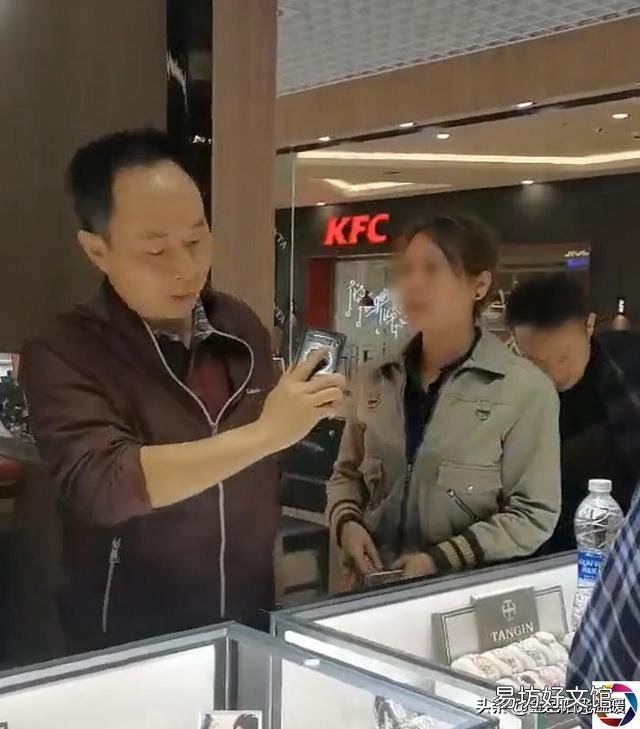 一个五十的女人、保养得像十八岁,她有着怎样的生活经历?