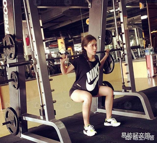 每天做50次深蹲，一个月后，身体会怎样？
