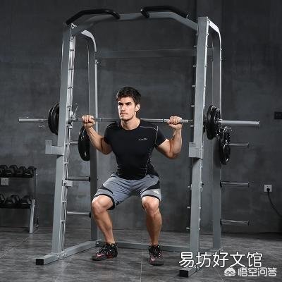 如何区分股四和臀大肌训练？如何确定脚尖方向？
