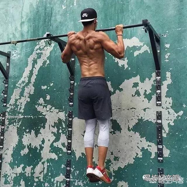 想提高引体向上成绩,每天需要做多少个俯卧撑以及需要多少时间?