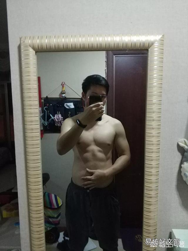 男生178cm、180斤,健身的时候要先减脂还是先增肌?