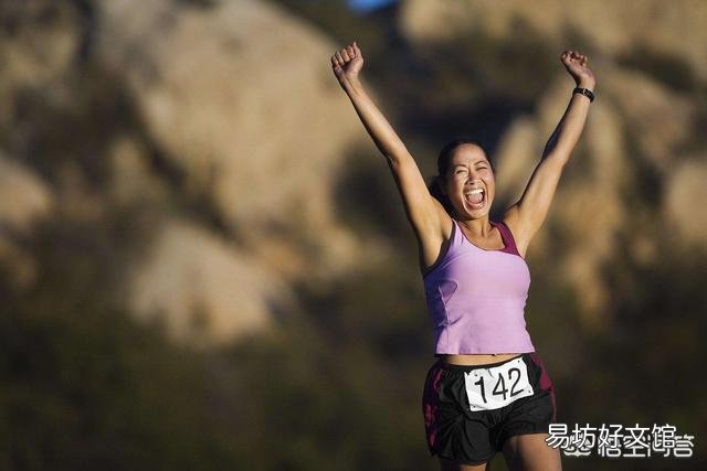 坚持每天慢跑,大概1个半小时,刚开始体重一直在降,后面怎么一点都没降了?