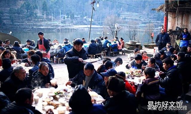 过去农村办酒席，大家都是抢着喝酒，为什么现在办酒席，却没多少人喝酒了呢？
