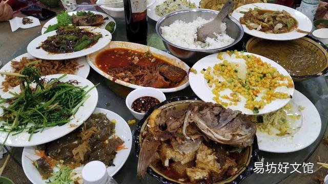 饭店里客人的剩菜,为何只有老板和厨师有处置权,服务员不许动?