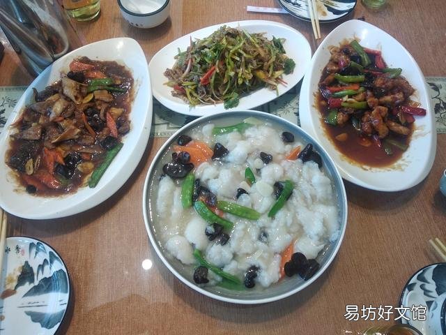 为什么有些小饭馆几乎天天没人,却能一直不倒?