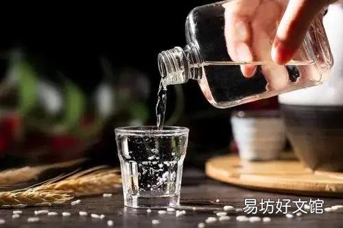 为什么有的人喝了52℃的高度酒，第二天没什么感觉，而且酒醒的快？