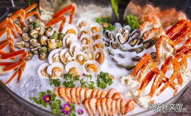 发工资同事要你请客，怎么高情商回应？