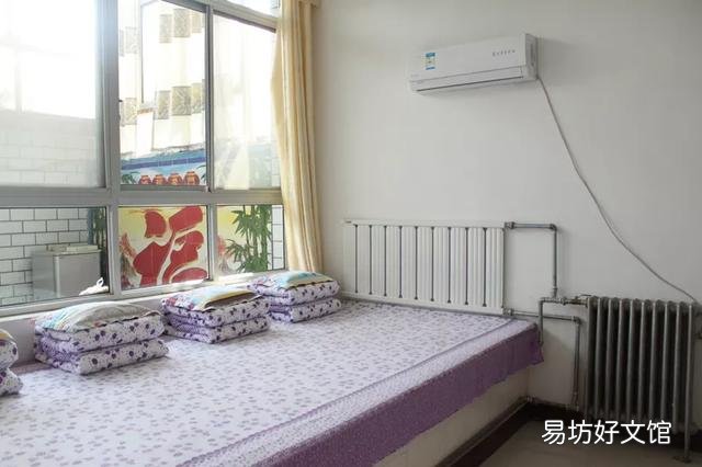 东北人睡炕为什么都是头朝外，他们不怕枕头掉下来吗？