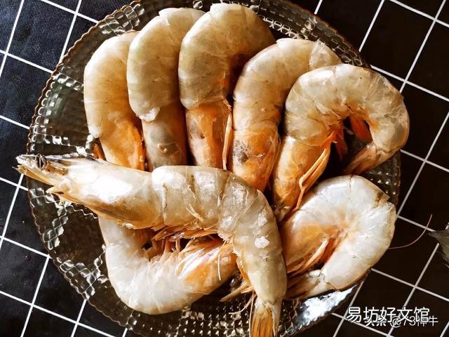 青岛早市,尽管大虾价格大幅下降,但是销量却也出现了下降,这是什么原因?