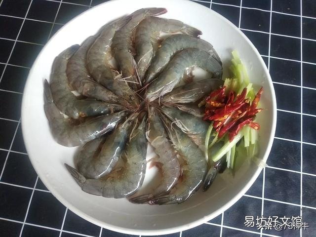 青岛早市,尽管大虾价格大幅下降,但是销量却也出现了下降,这是什么原因?