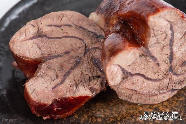 有些市场上卖的卤牛肉40元一斤,是真牛肉吗?有何依据?