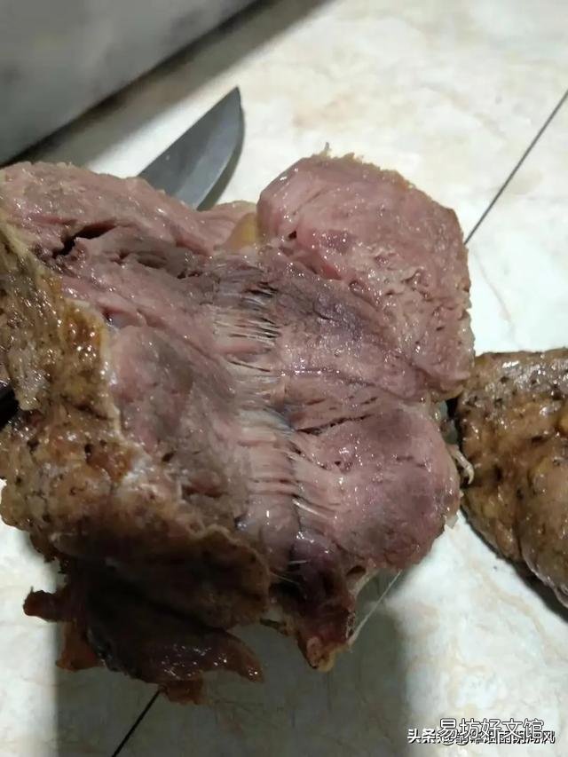 有些市场上卖的卤牛肉40元一斤,是真牛肉吗?有何依据?