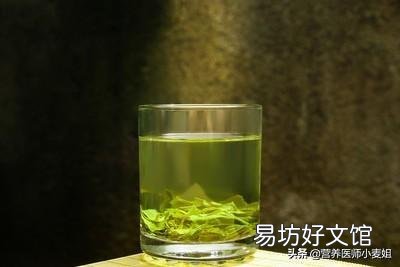 绿茶与红茶,哪个更适合血压高的人喝呢?