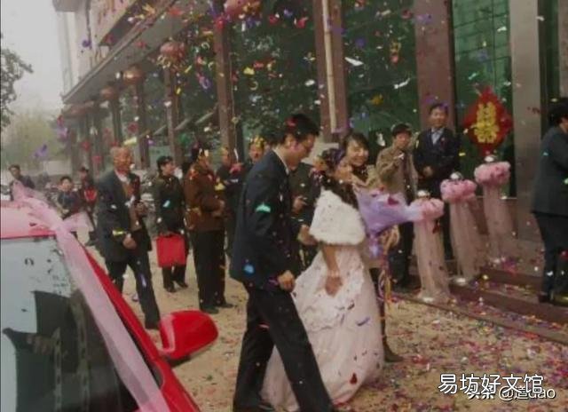你在参加婚礼时经历过哪些尴尬的事?