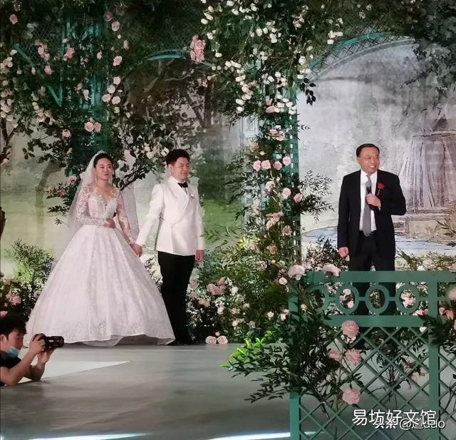 你在参加婚礼时经历过哪些尴尬的事?