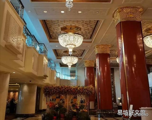 你在参加婚礼时经历过哪些尴尬的事?