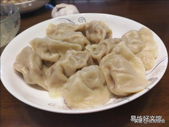 为什么饺子店的面皮和家里皮面不一样？