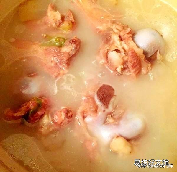 我是卖粉的,汤越煮越咸而且后面鲜味没了只剩下咸味,该怎么解决?