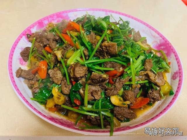 长时间上班自己带饭带什么好?