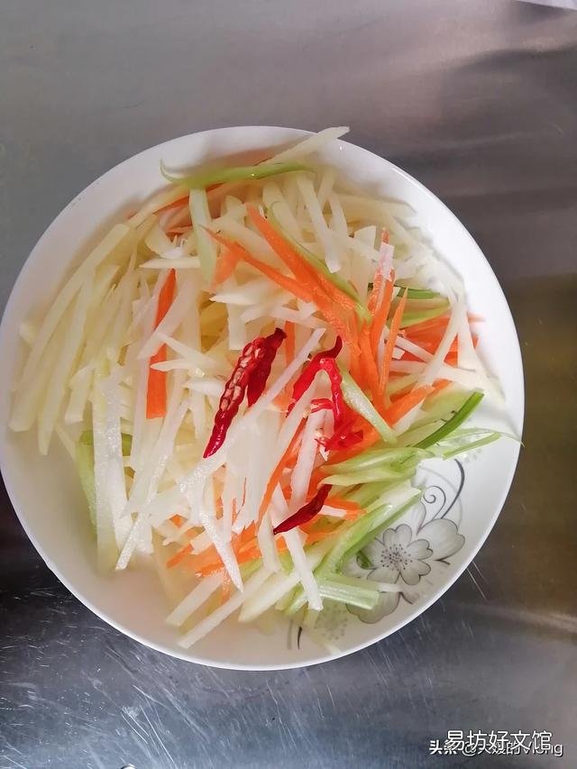 土豆絲怎么樣炒不粘鍋？