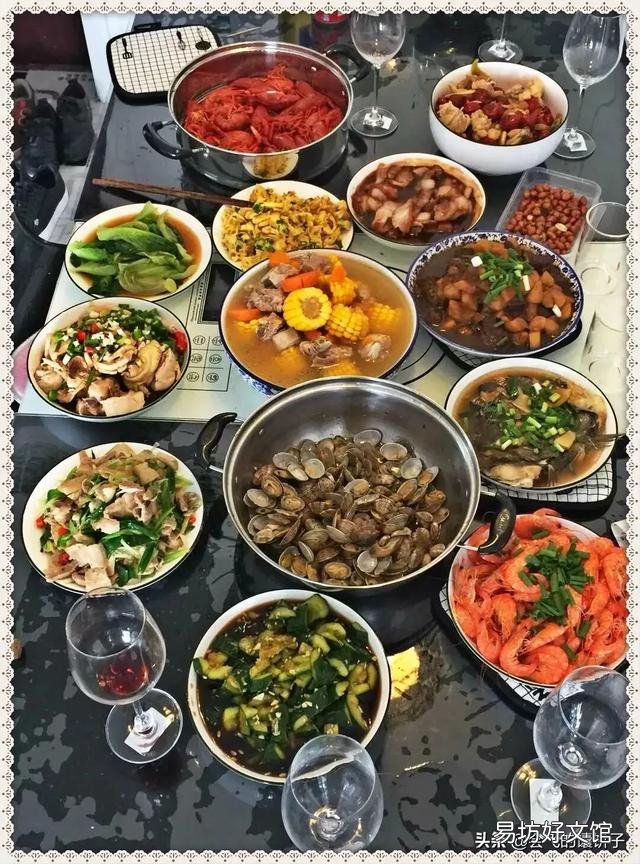 在饭店吃饭之前,服务员会搞一点花生米过来给顾客吃。是什么意思?