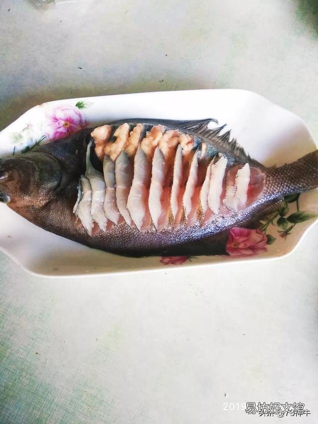 最近猪肉很贵，昨天黄渤海开海了，海鱼开始上市，你最喜欢吃哪种鱼，如何制作更美味？