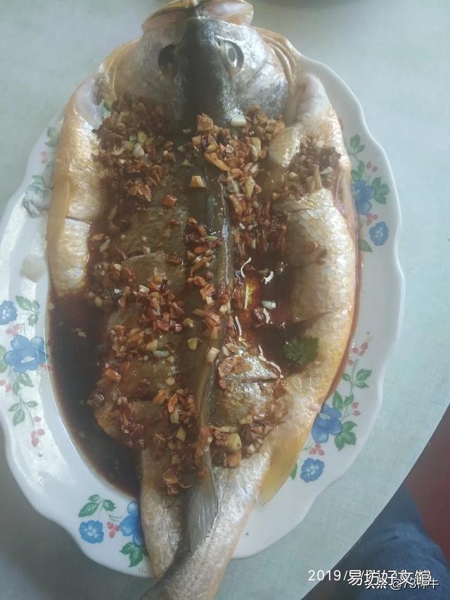 你爱吃黄花鱼吗?它是一种什么样的鱼?你了解多少?