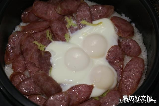 怎么才能用一个电饭煲就搞定饭菜，做一顿懒人饭呢？