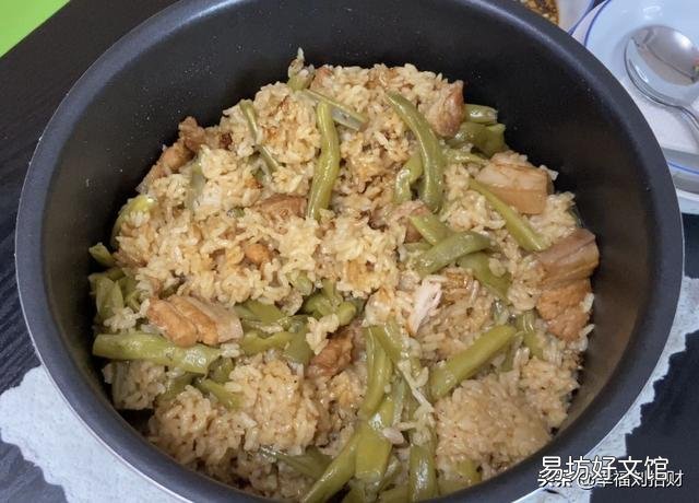 怎么才能用一个电饭煲就搞定饭菜，做一顿懒人饭呢？
