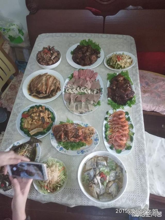 又到了晒年夜饭的时候了。你最中意哪道菜？