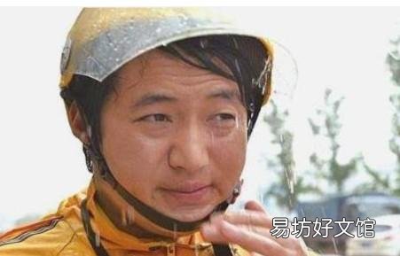 目前在厂里上班，想去跑外卖。担心社保和公积金没法继续缴纳。怎么办？