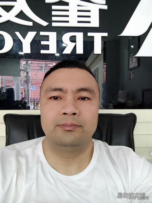 鱼缸水突然变得清澈了是怎么回事？