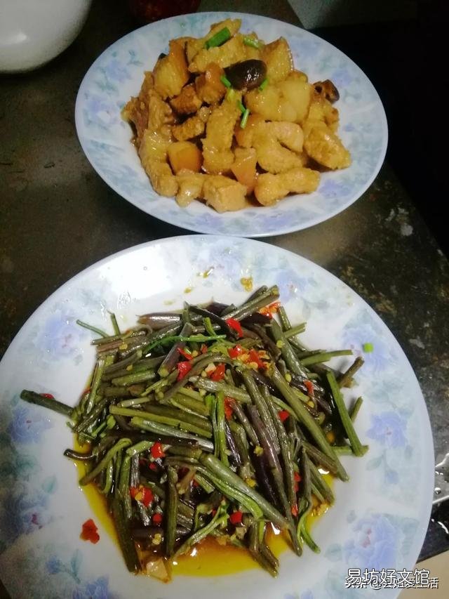 很多网友说蕨菜不能吃，专家说吃蕨菜致癌，为什么农村人还吃？
