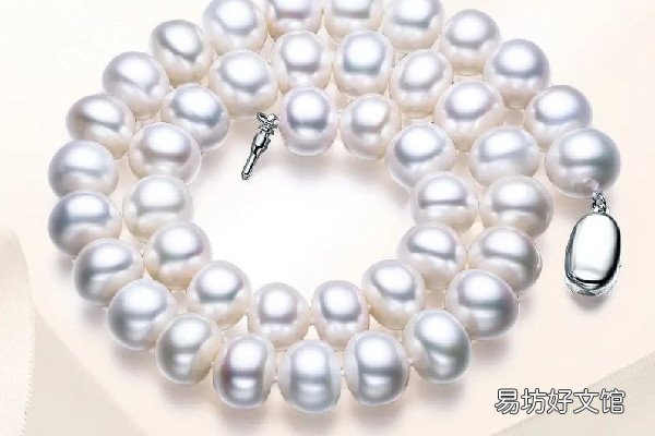 珍珠项链适合哪个年龄的女性 珍珠项链什么时候戴最合适