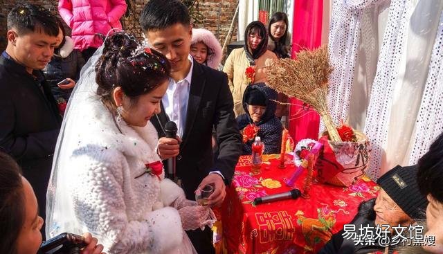 有些农村人盖了楼房,也买了10万以上的汽车,为什么还是娶不上媳妇?