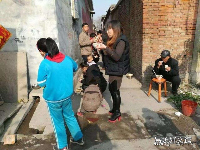 在农村,如果丈夫外出为啥老婆要在大门口放一个空碗?