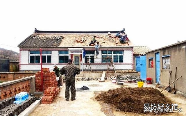 农村土灶里掏出的“草木灰”到底有啥作用？