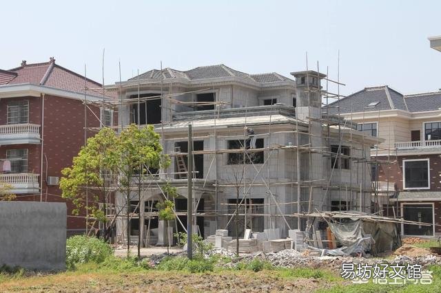 现在农村,为什么有些人家中只有一个孩子,还建三层四层的楼房,是为了什么?