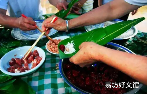 粽叶怎么处理好 粽叶用哪面放糯米