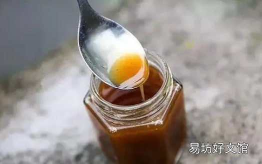 枇杷膏有什么功效 熬枇杷膏要放枇杷叶吗