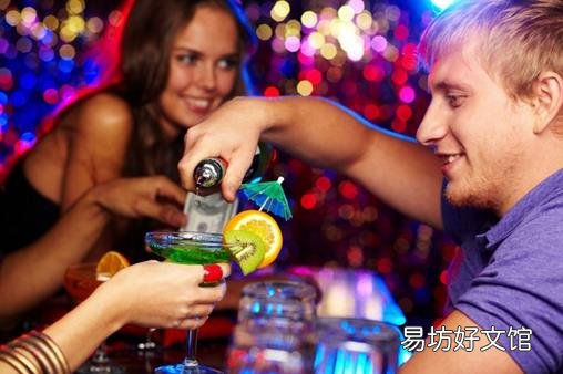 喝酒后胃难受怎么办?醉酒后吃什么食物最解酒