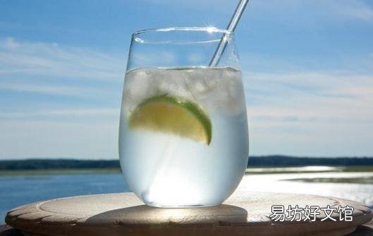 苏打水真的有利于养胃吗