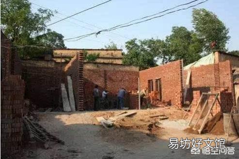 老话说“亲戚远来香,近邻高打墙”,这句话该怎么理解呢?