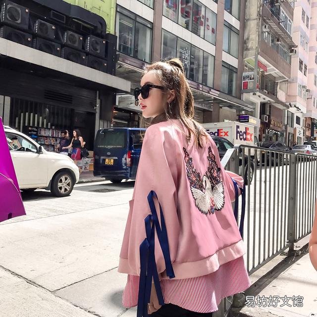 女生怎么穿夹克好看?