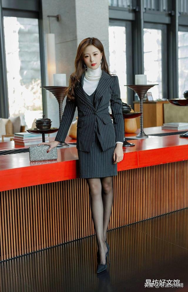 职场女性如何穿搭?