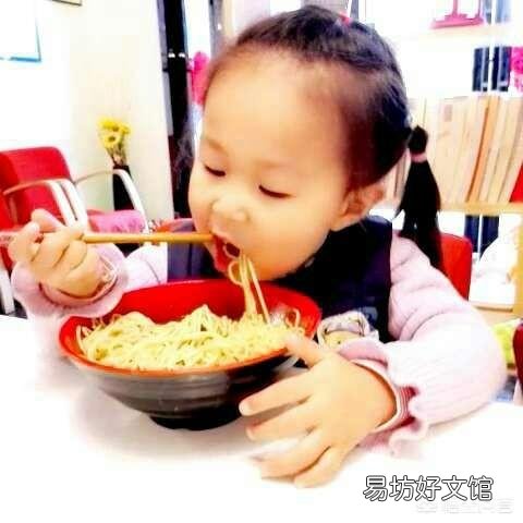 “门里吃米,门外吃面”是什么意思?你是怎么理解的?