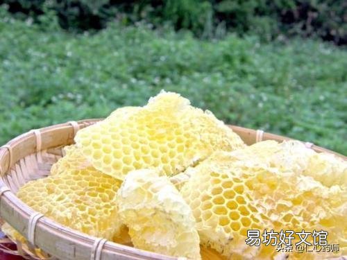 马蜂窝泡酒喝能治疗类风湿可信吗？
