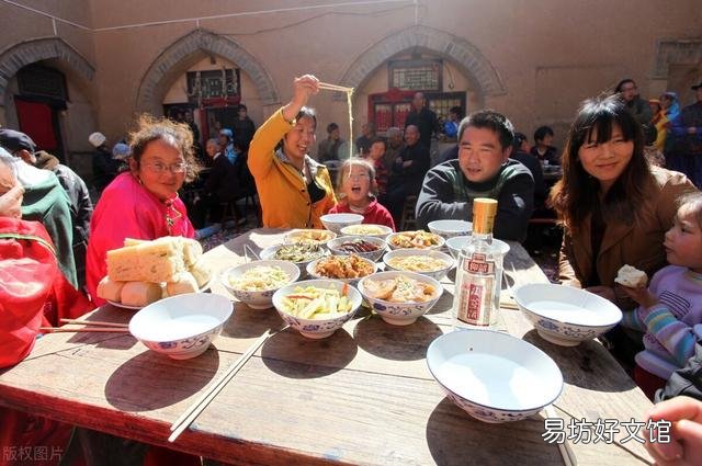 农村俗语人生三碗饭，你只能吃一碗，剩下两碗别人为你吃什么意思？