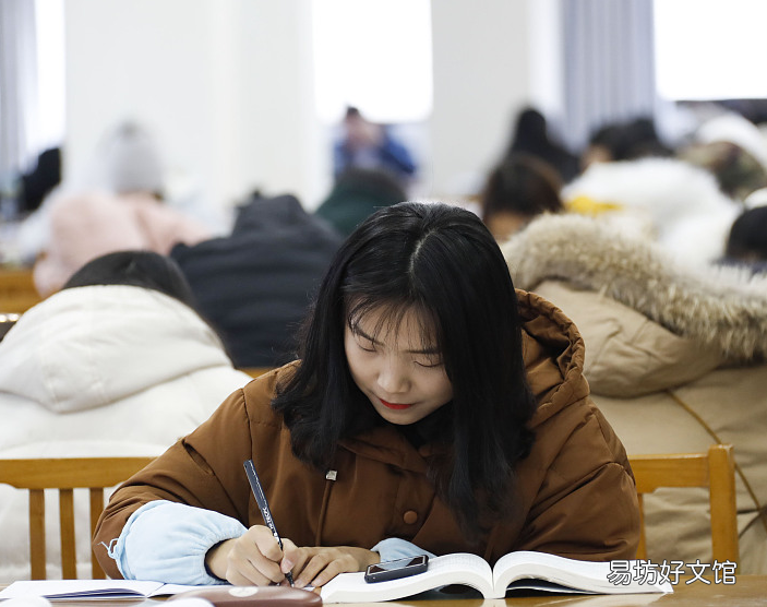 适合女性的短期培训班职业 女生适合学什么专业好就业