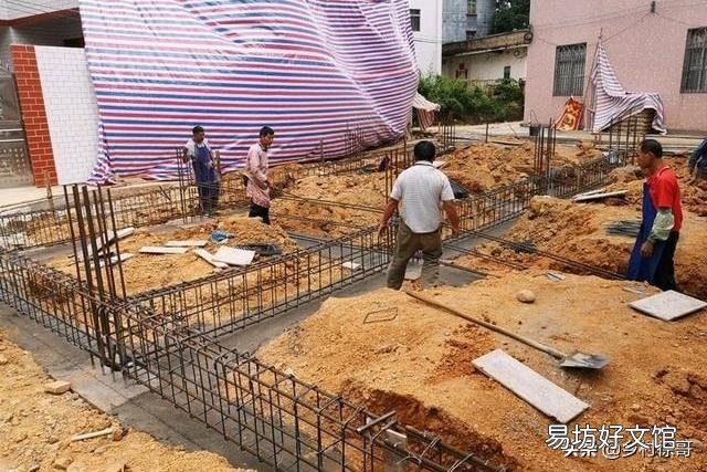 老地基不做地梁只做圈梁建二层合适吗？